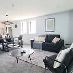 Brand New Luxury 3Br Apartment In Christchurch Cbd